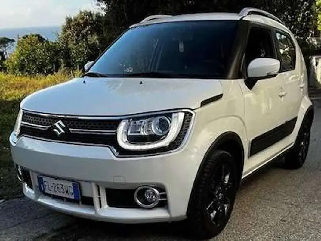 Usata Suzuki Ignis 90 CV (66 kW) 2018 Bianco SUV