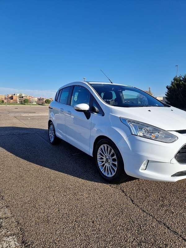 Usata Ford B-MAX Titanium 101 CV (74 kW) 2013 Monovolume