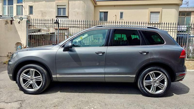 Usata VW Touareg Executive 204 CV (150 kW) 2017 Argento SUV