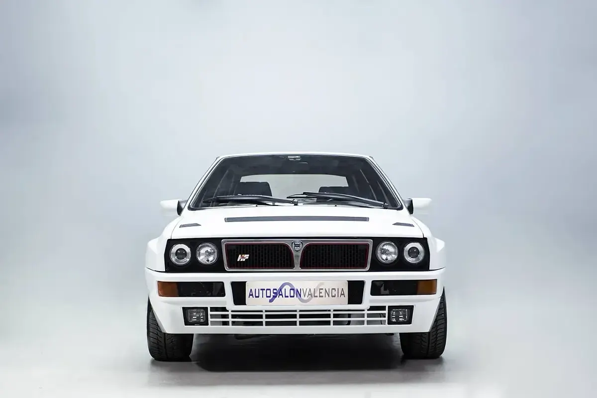 Usata Lancia Delta 205 CV (150 kW) 1991 Bianco Utilitaria
