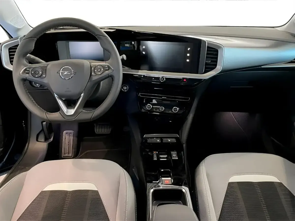 Usata Opel Mokka-e Elegance 56 kW (77 CV) 2023 Karbon black SUV
