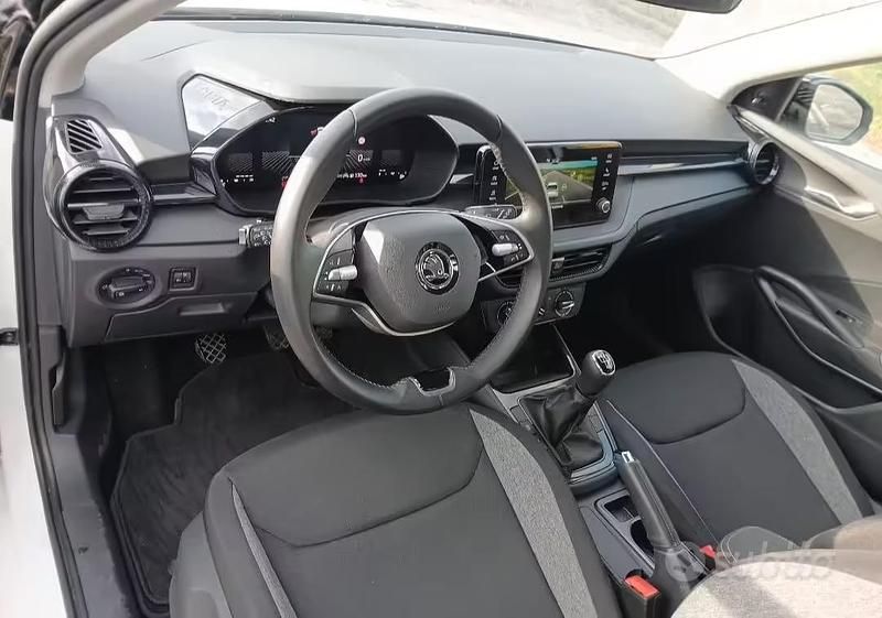 Usata Skoda Fabia 2024 Bianco Utilitaria