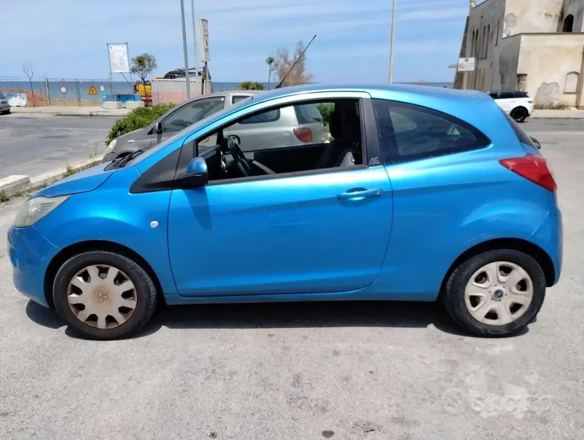Usata Ford Ka 69 CV (50 kW) 2011 Blu Utilitaria