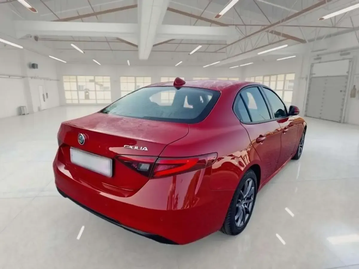 Usata Alfa Romeo Giulia Business 160 CV (117 kW) 2021 Rosso Berlina