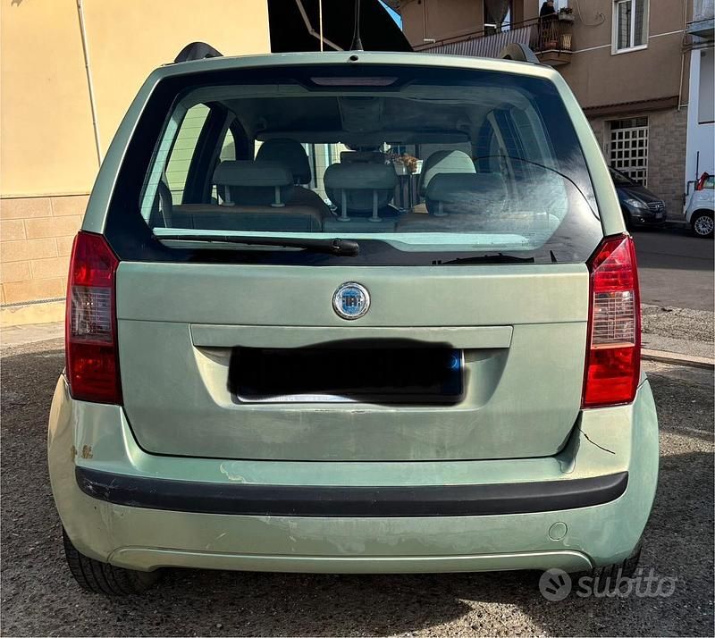 Usata Fiat Idea 95 CV (69 kW) 2004 Verde Monovolume