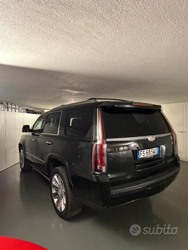 Usata Cadillac Escalade 500 CV (367 kW) 2019 Nero SUV