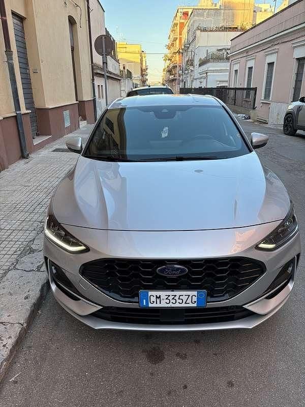 Usata Ford Focus ST-Line 125 CV (91 kW) 2023 Grigio Berlina
