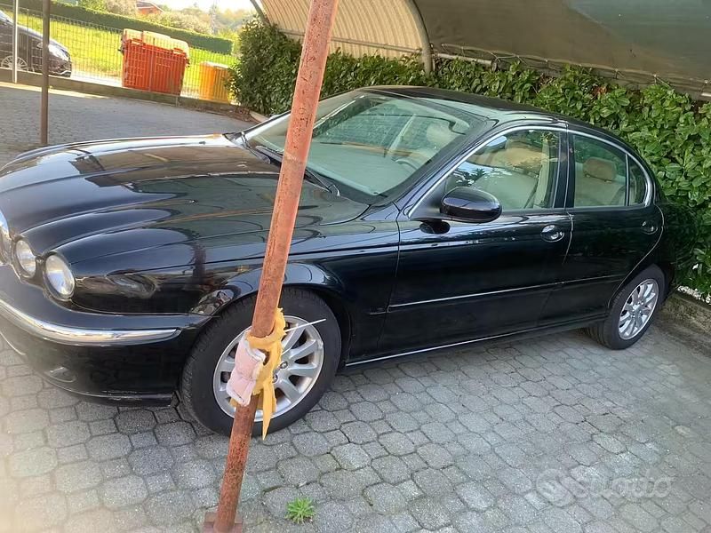 Usata Jaguar X-type 196 CV (144 kW) 2002 Nero Berlina