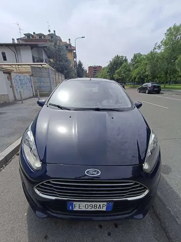Usata Ford Fiesta 95 CV (69 kW) 2016 Blu/azzurro Utilitaria
