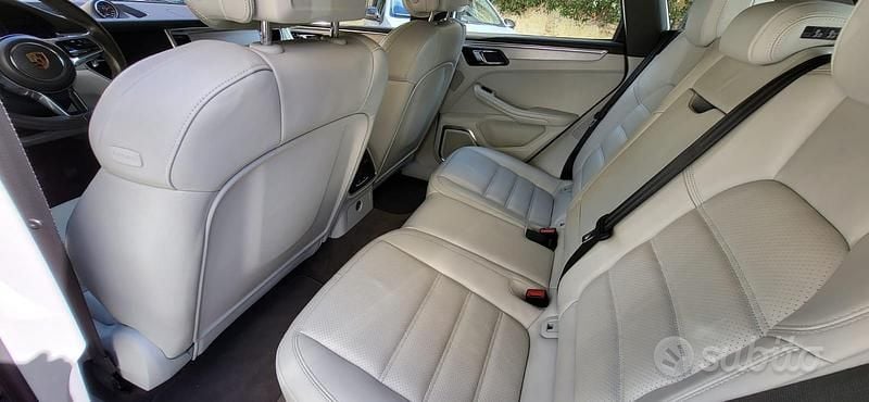 Usata Porsche Macan Turbo 400 CV (294 kW) 2016 Nero SUV