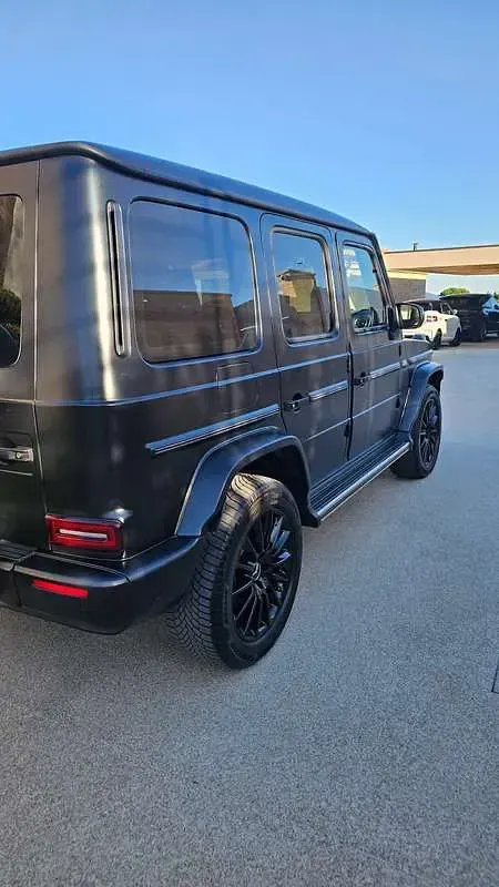 Usata Mercedes G400 AMG line 330 CV (242 kW) 2021 Nero SUV