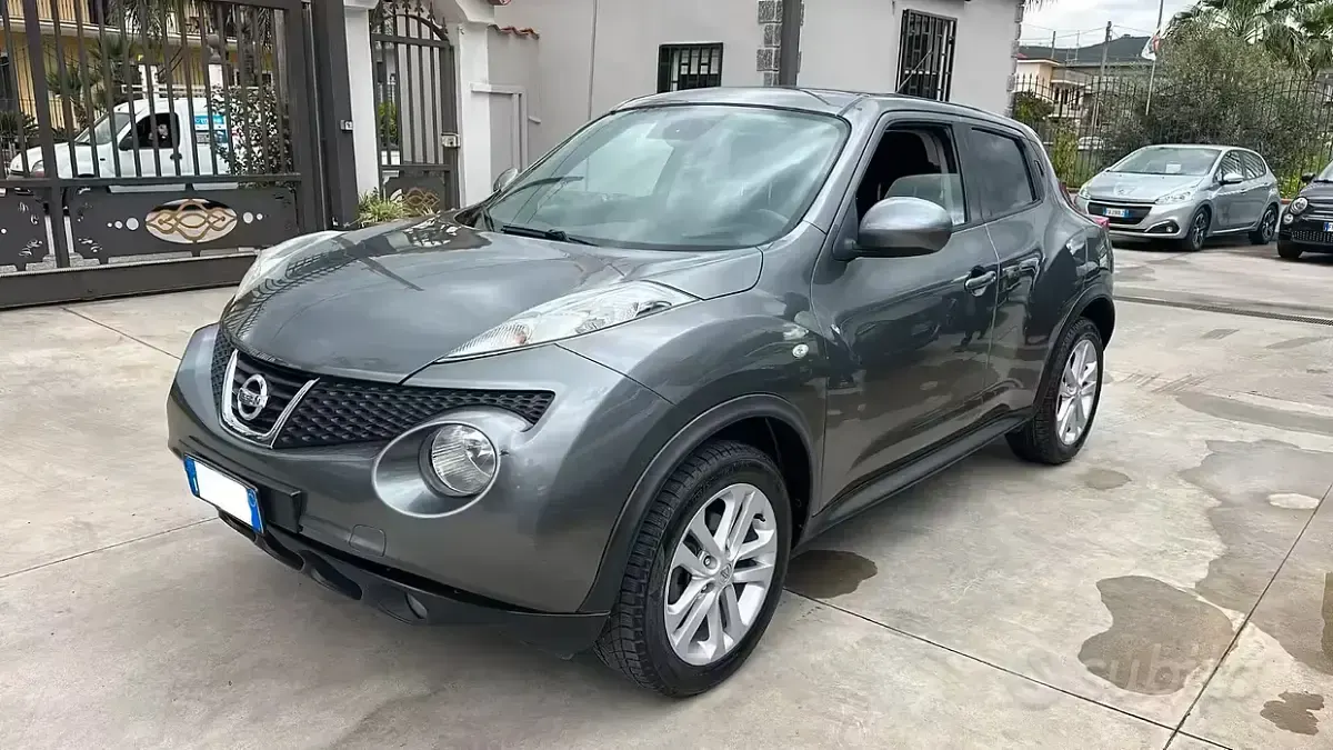 Usata Nissan Juke 110 CV (80 kW) 2012 Grigio SUV
