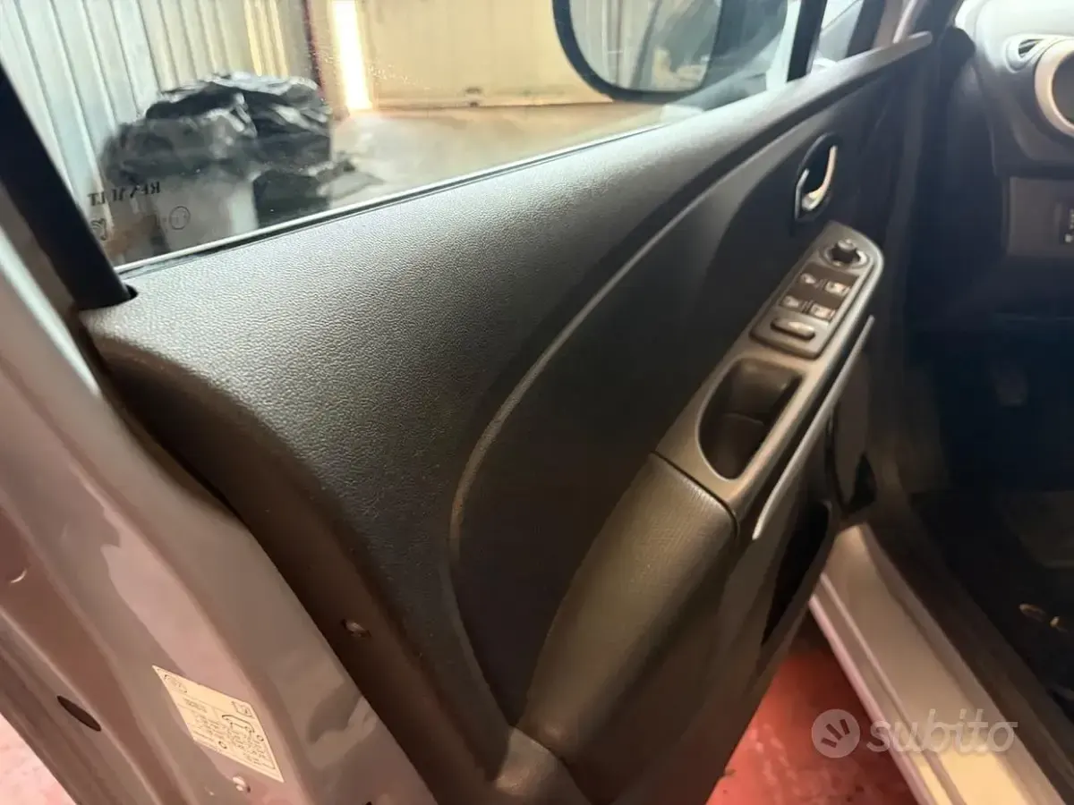 Usata Renault Clio 90 CV (66 kW) 2017 Bianco Station wagon