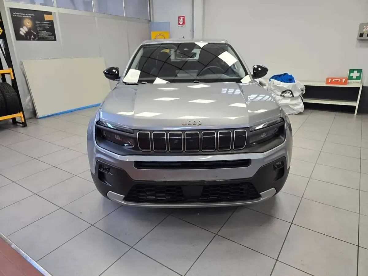 Usata Jeep Avenger Altitude 101 CV (74 kW) 2025 Grigio SUV