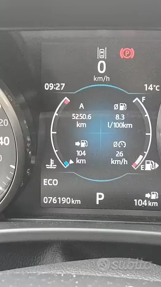 Usata Jaguar F-Pace Prestige 180 CV (132 kW) 2017 Blu SUV