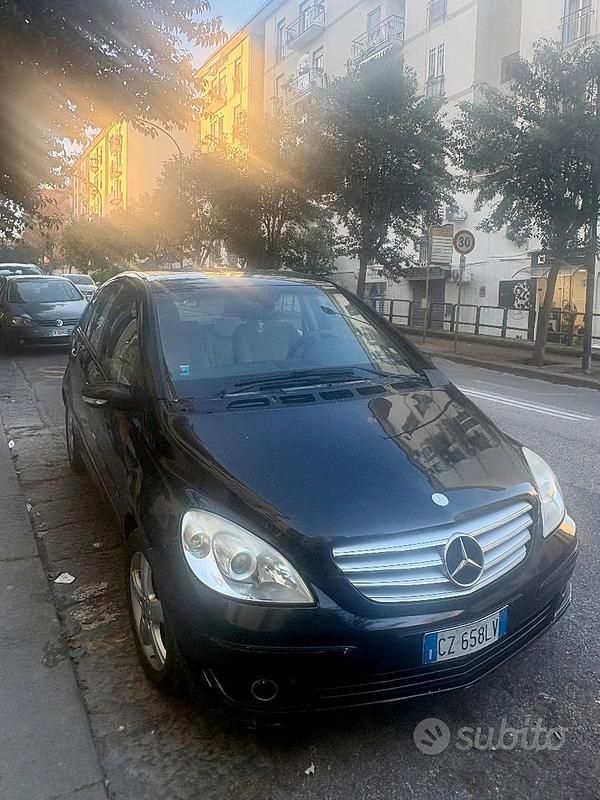 Usata Mercedes B200 2007 Nero Monovolume