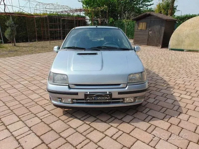 Usata Renault Clio R.S. 107 CV (78 kW) 1994 Gray Utilitaria