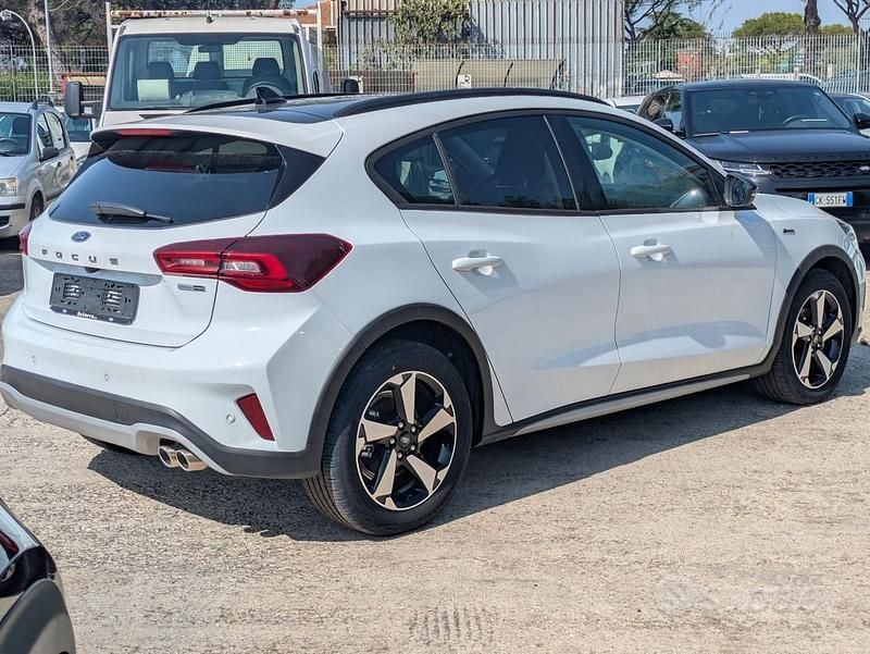 Usata Ford Focus Active 125 CV (91 kW) 2023 Bianco Berlina