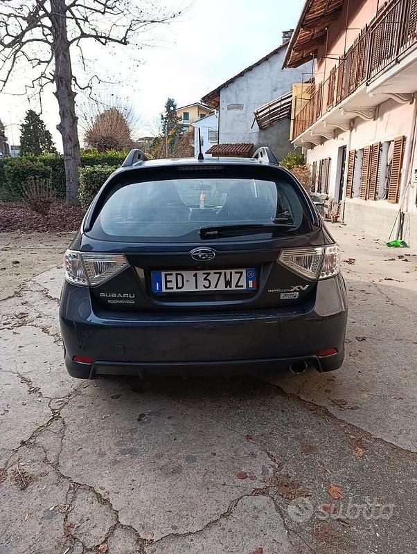 Usata Subaru Impreza 2010 Grigio Berlina