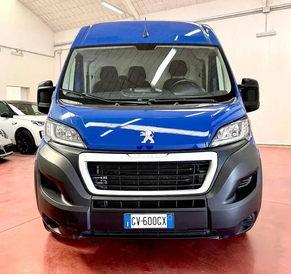 Usata Fiat Ducato 140 CV (102 kW) 2024 Blu/azzurro Furgone
