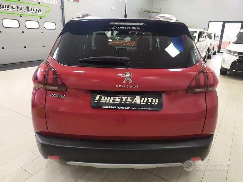 Usata Peugeot 2008 Crossway 120 CV (88 kW) 2018 Rosso(met.) SUV