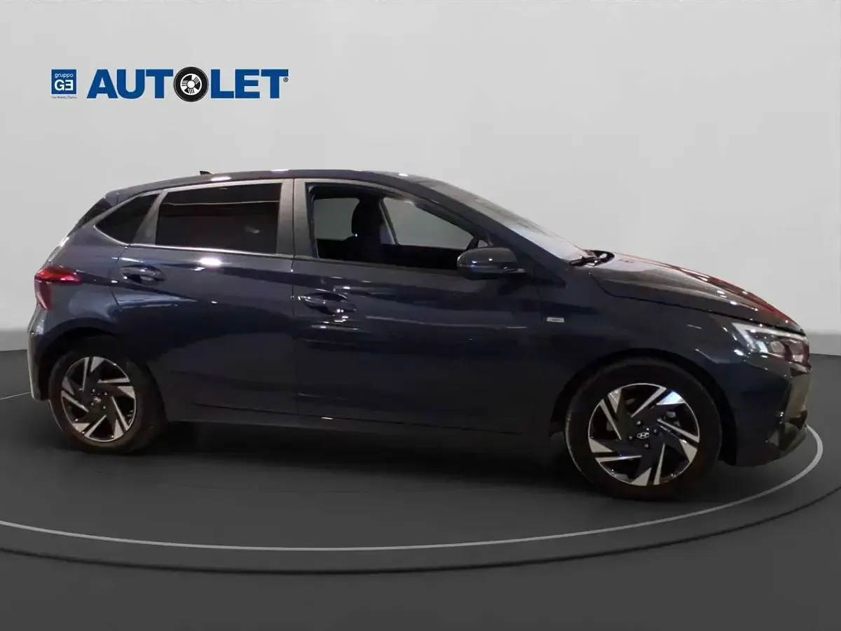 Usata Hyundai i20 101 CV (74 kW) 2023 Grigio Utilitaria