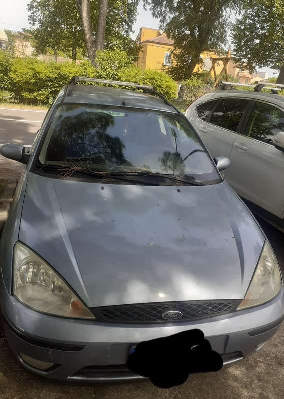 Usata Ford Focus Zetec 101 CV (74 kW) 2004 Blu/azzurro Berlina