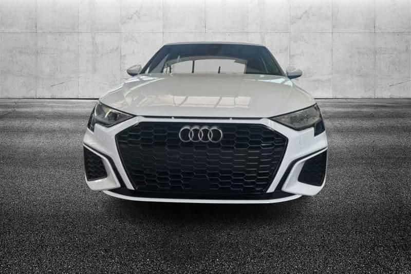 Usata Audi A3 e-tron S-Line 204 CV (150 kW) 2022 Bianco metallizzato Utilitaria
