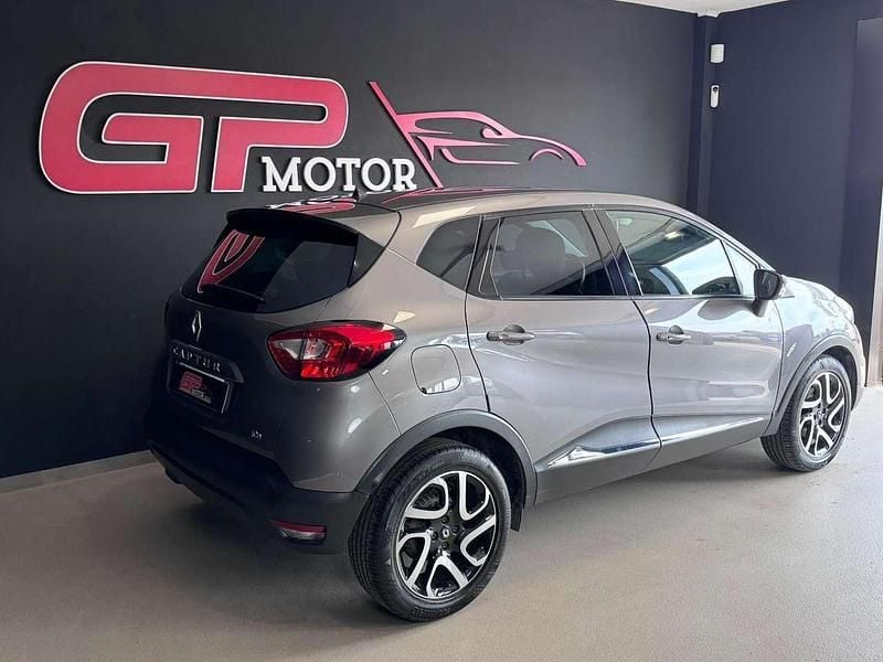 Usata Renault Captur Intens 120 CV (88 kW) 2015 Grigio SUV