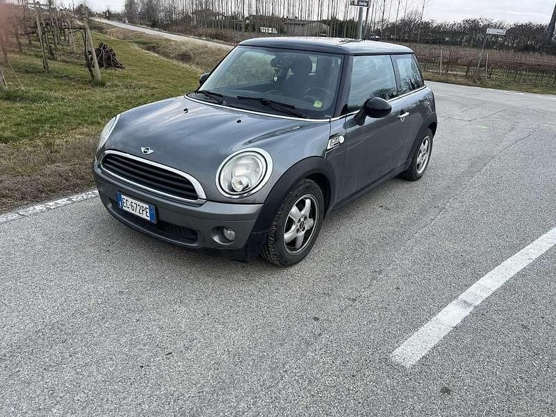 Usata Mini Cooper 75 CV (55 kW) 2010 Utilitaria