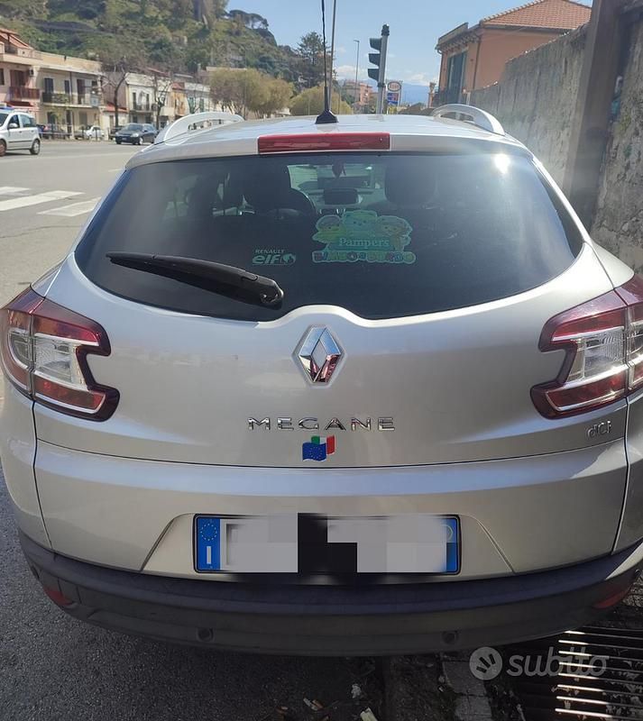 Usata Renault Mégane GrandTour 110 CV (80 kW) 2013 Grigio Station wagon