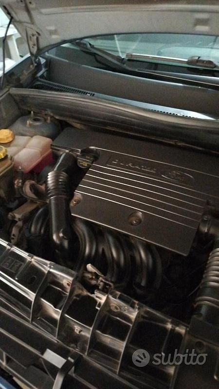 Usata Ford Fusion 80 CV (58 kW) 2007 Blu Utilitaria