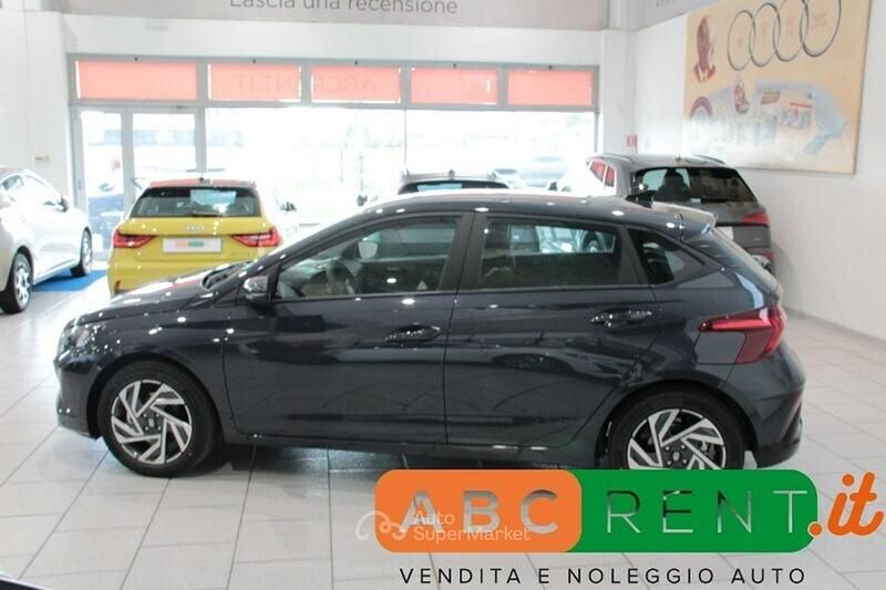 Nuova Hyundai i20 90 CV (66 kW) 2026 Gray Utilitaria