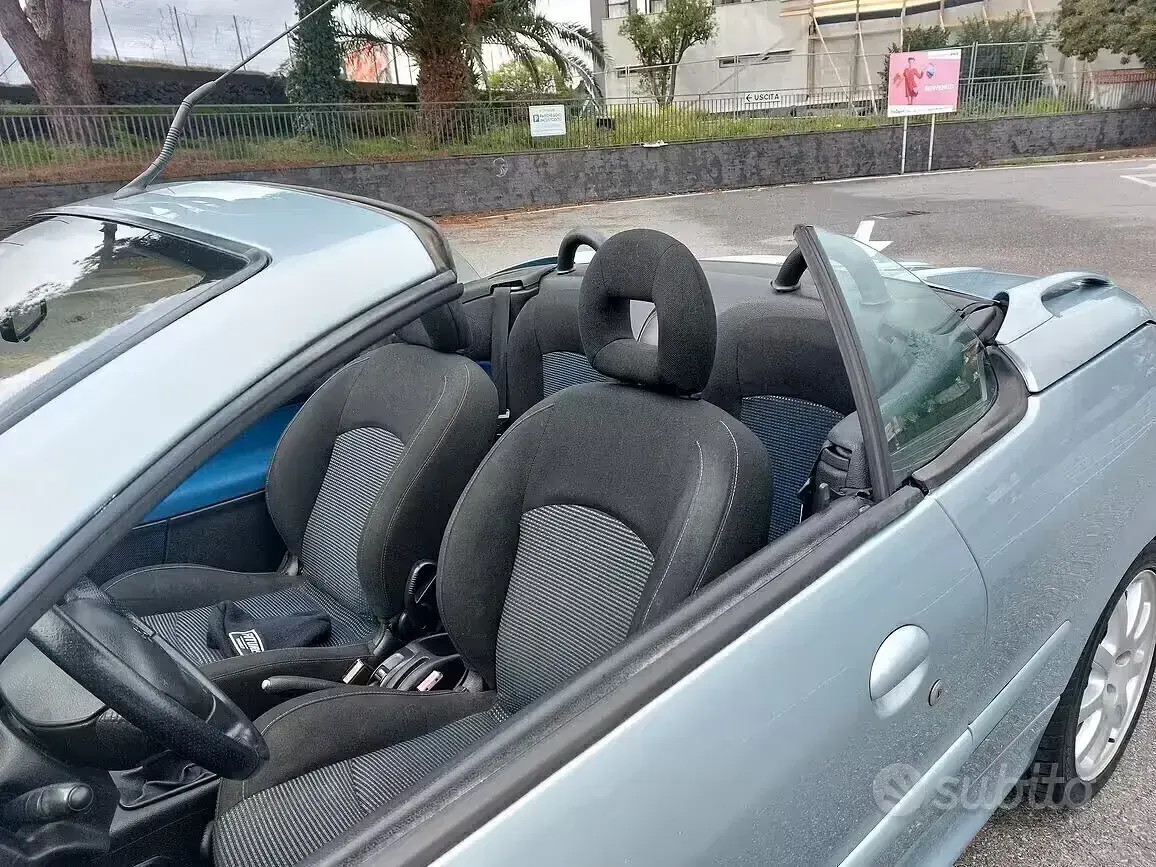 Usata Peugeot 206 CC 109 CV (80 kW) 2004 Bluazzurro Cabrio