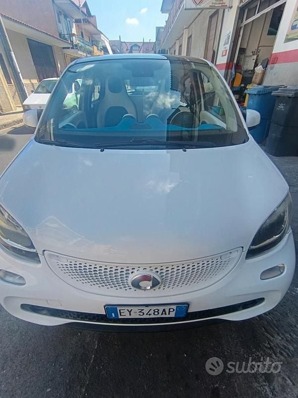 Usata Smart ForFour Proxy 71 CV (52 kW) 2015 Utilitaria
