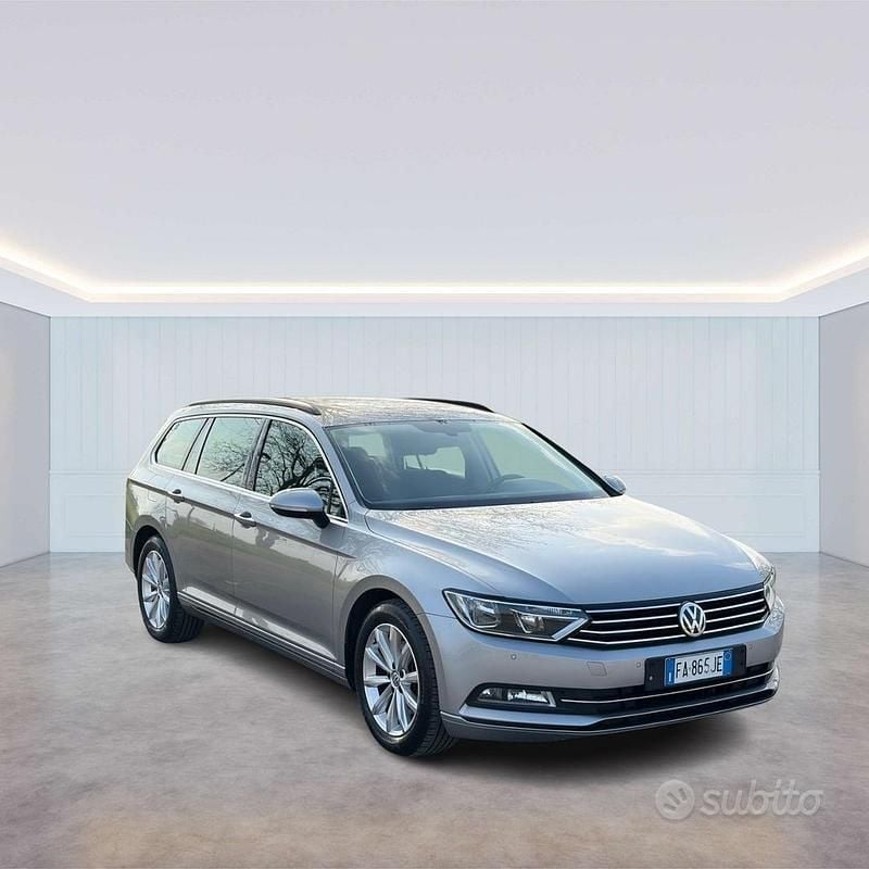 Usata VW Passat Comfortline 120 CV (88 kW) 2015 Grigio Station wagon