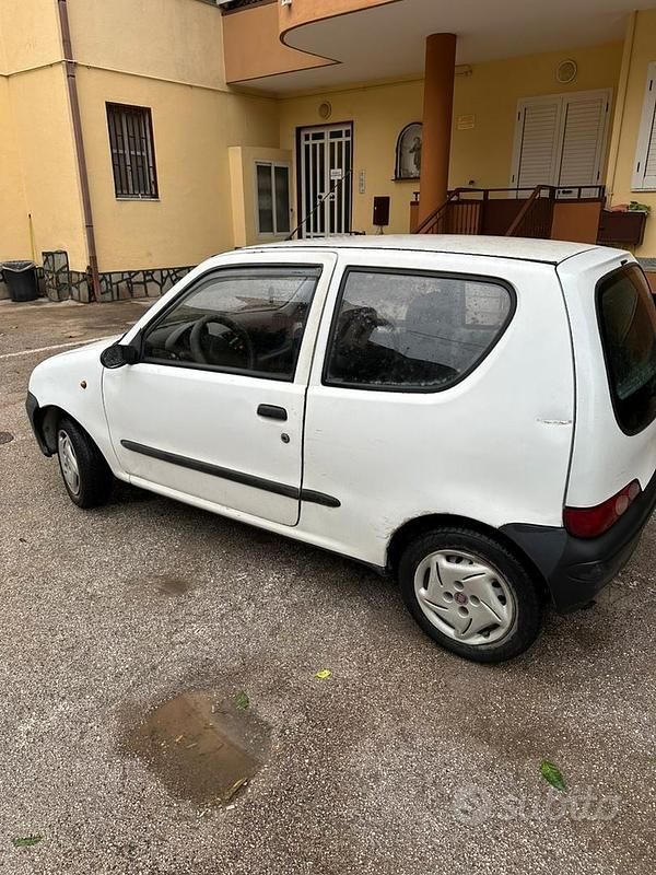 Usata Fiat 600 54 CV (39 kW) 2008 Bianco Utilitaria