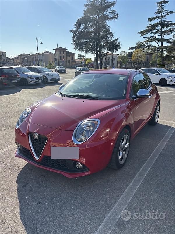 Usata Alfa Romeo MiTo Super 95 CV (69 kW) 2016 Rosso Utilitaria