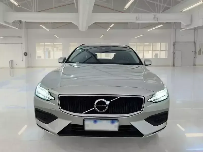 Usata Volvo V60 Business Edition 197 CV (144 kW) 2022 Station wagon