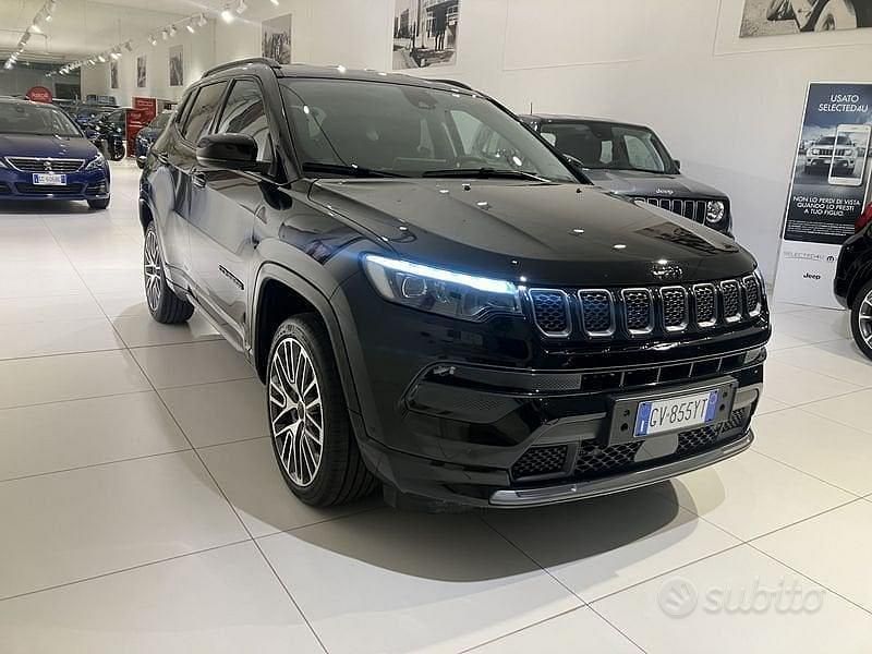 Usata Jeep Compass Summit 131 CV (96 kW) 2024 Nero SUV