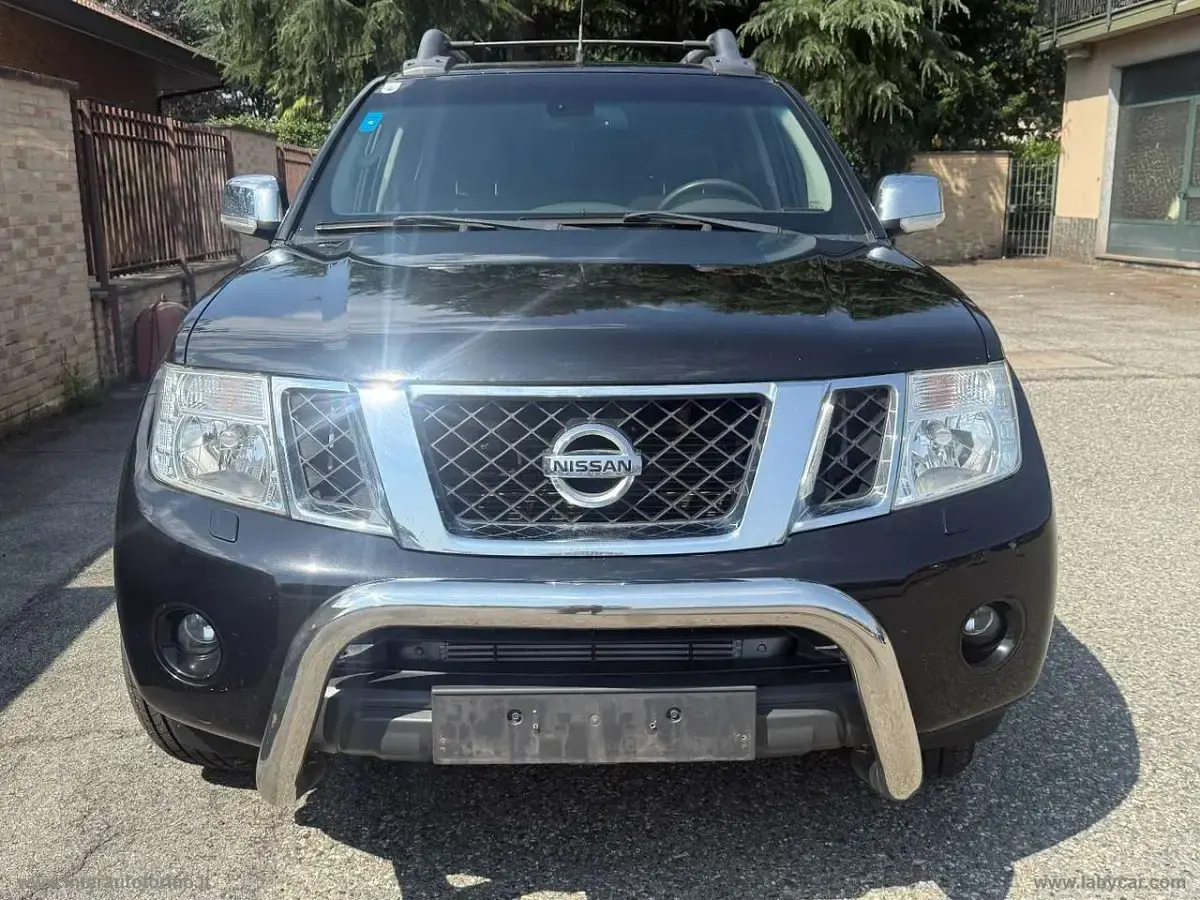 Usata Nissan Navara 231 CV (169 kW) 2011 Argento Pick-up