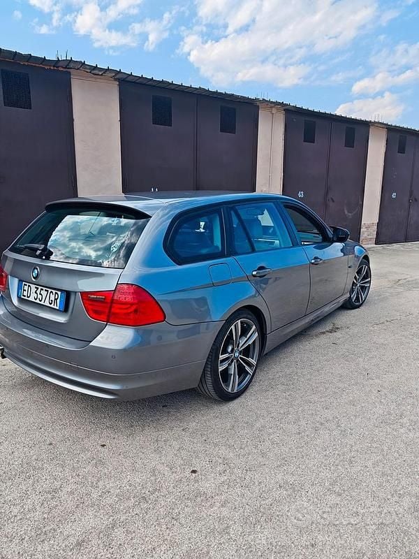 Usata BMW 316 116 CV (85 kW) 2010 Grigio Berlina
