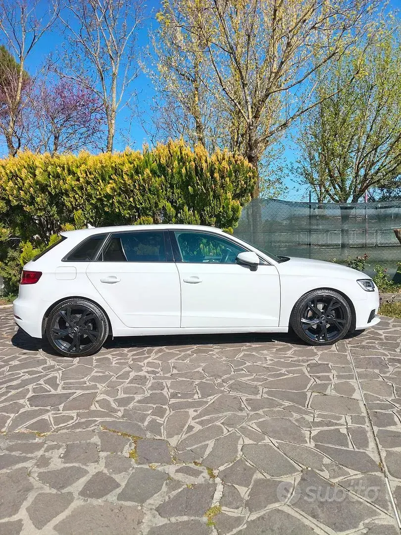 Usata Audi A3 S-Line 110 CV (80 kW) 2016 Bianco Berlina