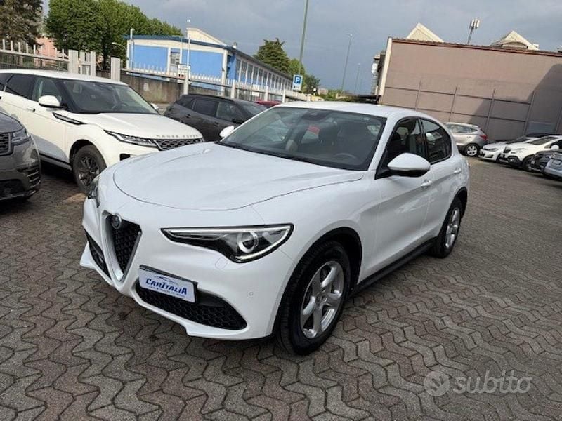 Usata Alfa Romeo Stelvio Business 190 CV (139 kW) 2020 Bianco SUV