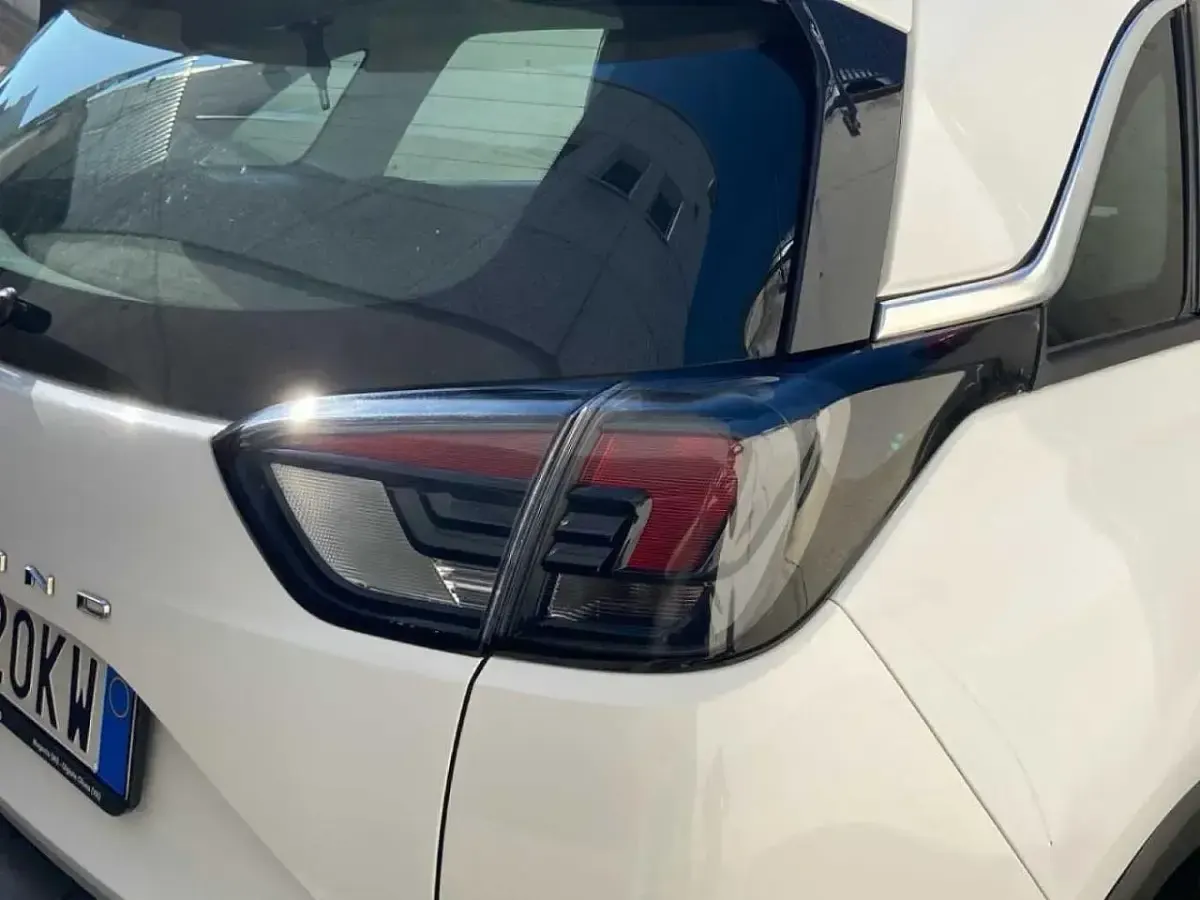 Usata Opel Crossland Elegance 110 CV (80 kW) 2022 Bianco SUV