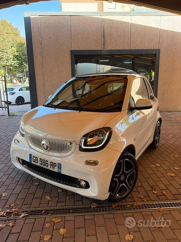Bianco Usata 2016 Smart ForTwo Coupé Utilitaria | 13.500 € - Immagine 1/4