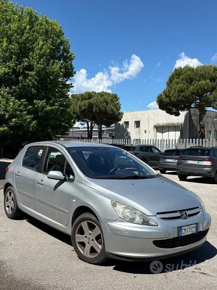 Usata Peugeot 307 109 CV (80 kW) 2004 Grigio Berlina