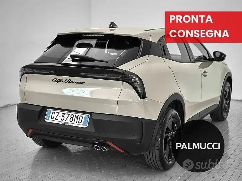 Usata Alfa Romeo GT Junior 136 CV (100 kW) 2025 Beige SUV