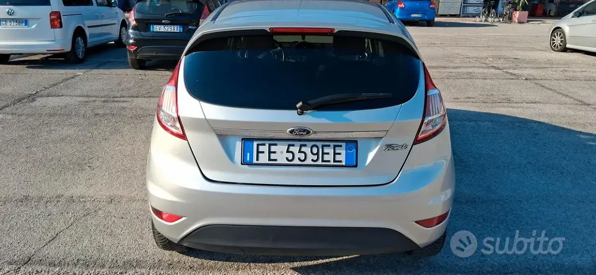 Usata Ford Fiesta Titanium 95 CV (69 kW) 2016 Grigio Utilitaria