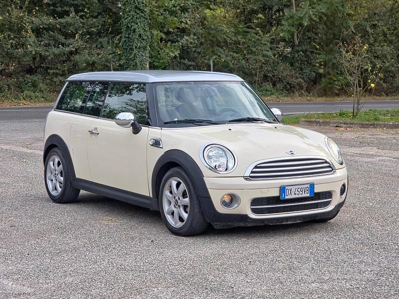 Beige Usata 2009 Mini Cooper D Clubman Station wagon | 3700 € (Ottimo prezzo) - Immagine 1/4